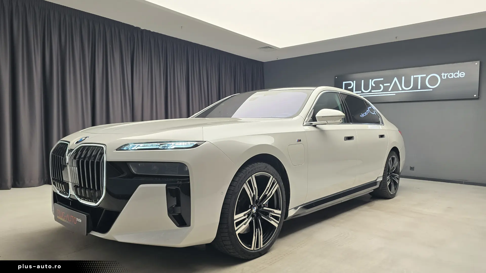 BMW 750 e M Pachet