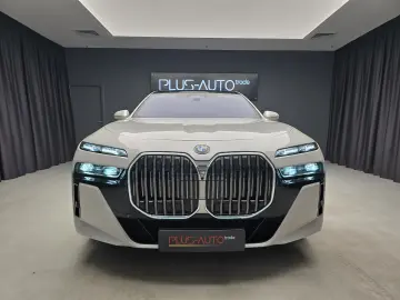 BMW 750 e M Pachet
