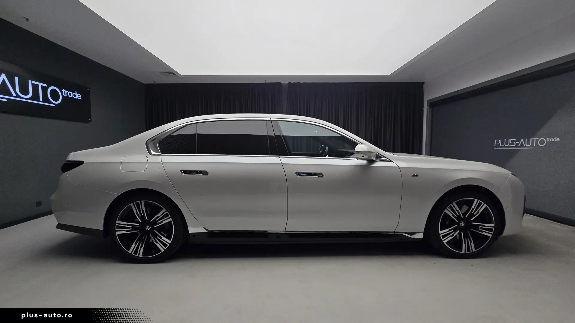 BMW 750 e M Pachet