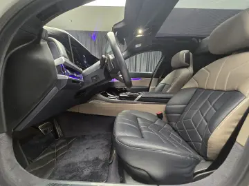 BMW 750 e M Pachet