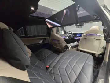 BMW 750 e M Pachet