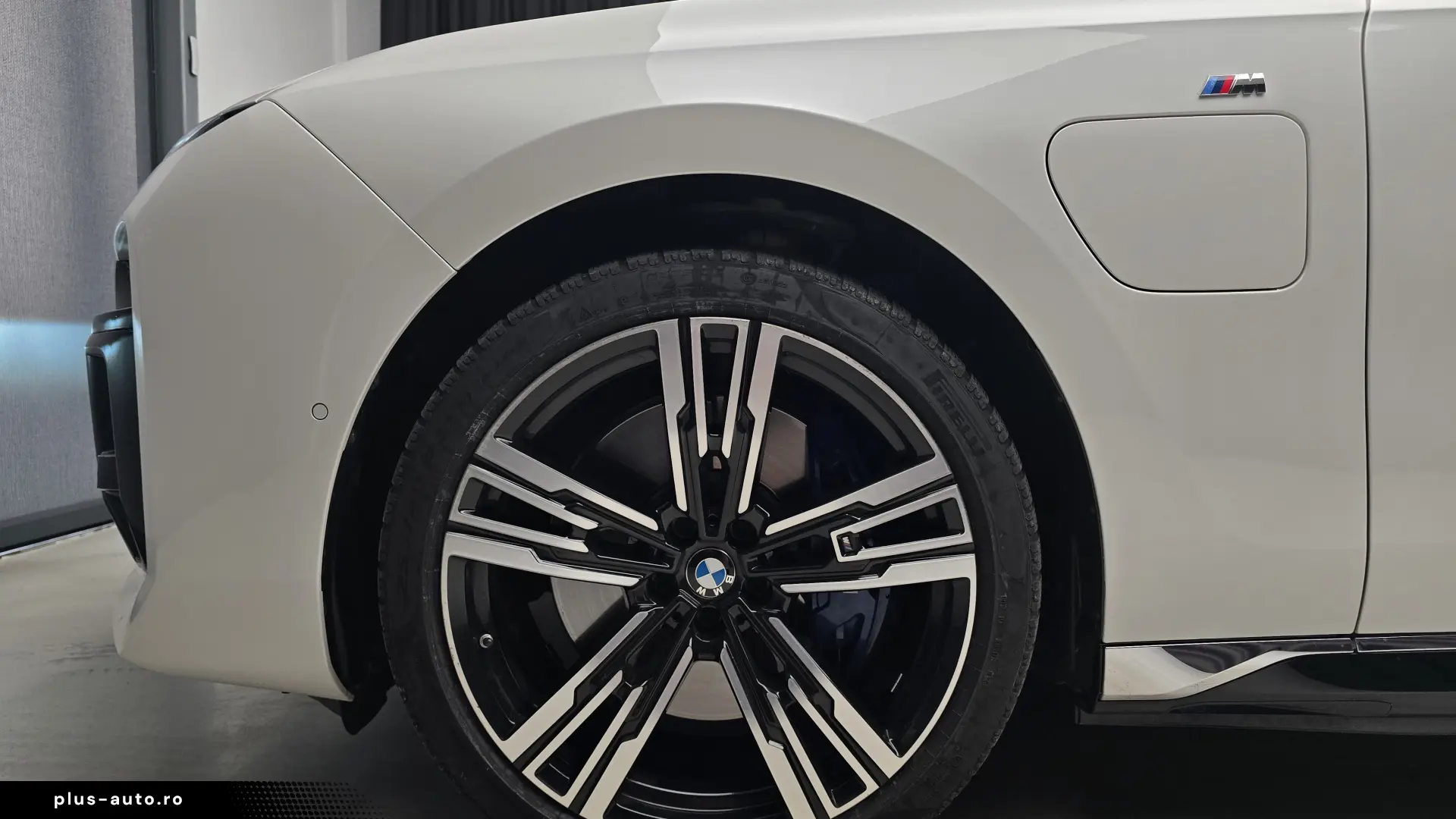 BMW 750 e M Pachet