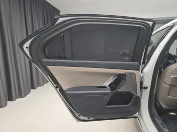 BMW 750 e M Pachet