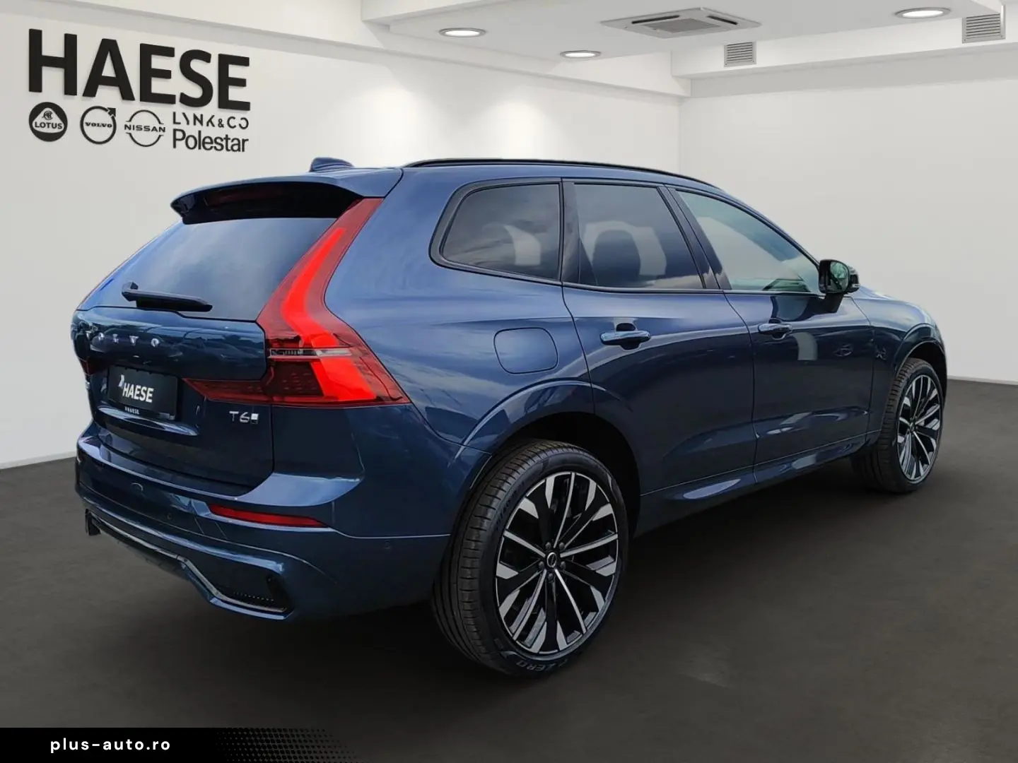 VOLVO XC60 2025 — imagine 5