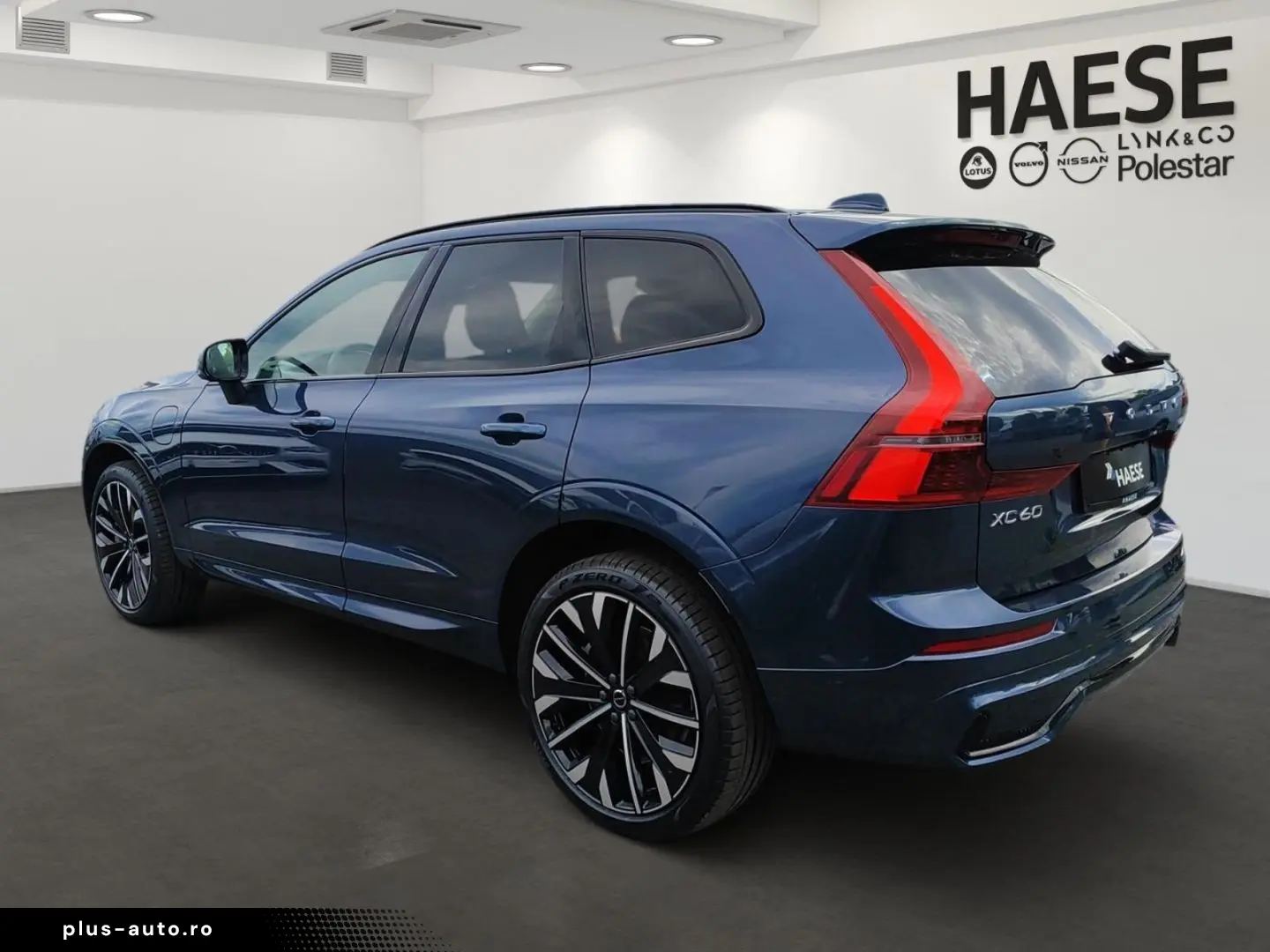 VOLVO XC60 2025 — imagine 7