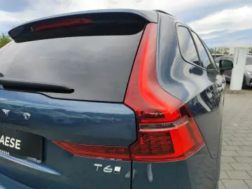 VOLVO XC60 T6 Plus Dark AWD Luftfederung StandHZG AHK