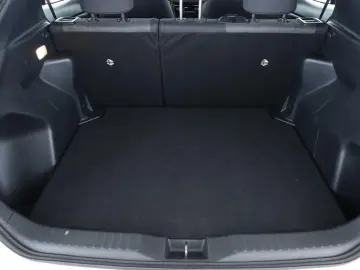 TOYOTA Yaris Cross Hybrid Teamplayer LED Nav SitzHZ Kam