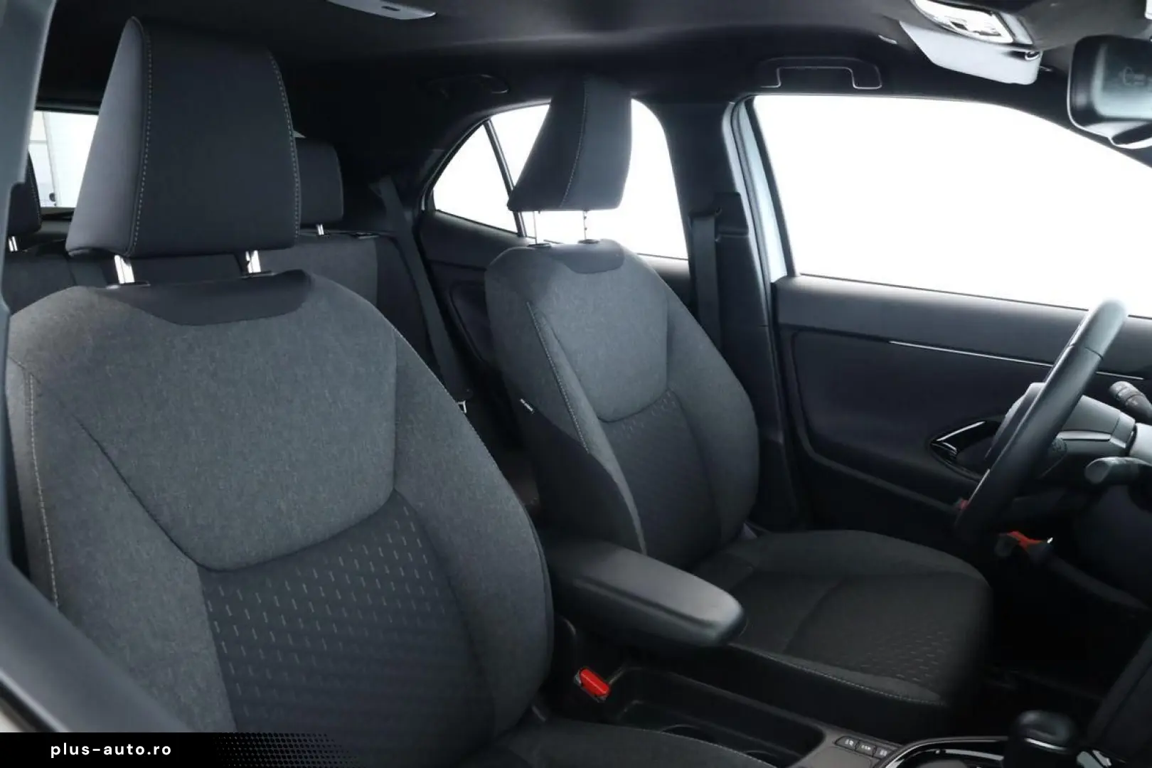 TOYOTA Yaris Cross Hybrid Teamplayer LED Nav SitzHZ Kam
