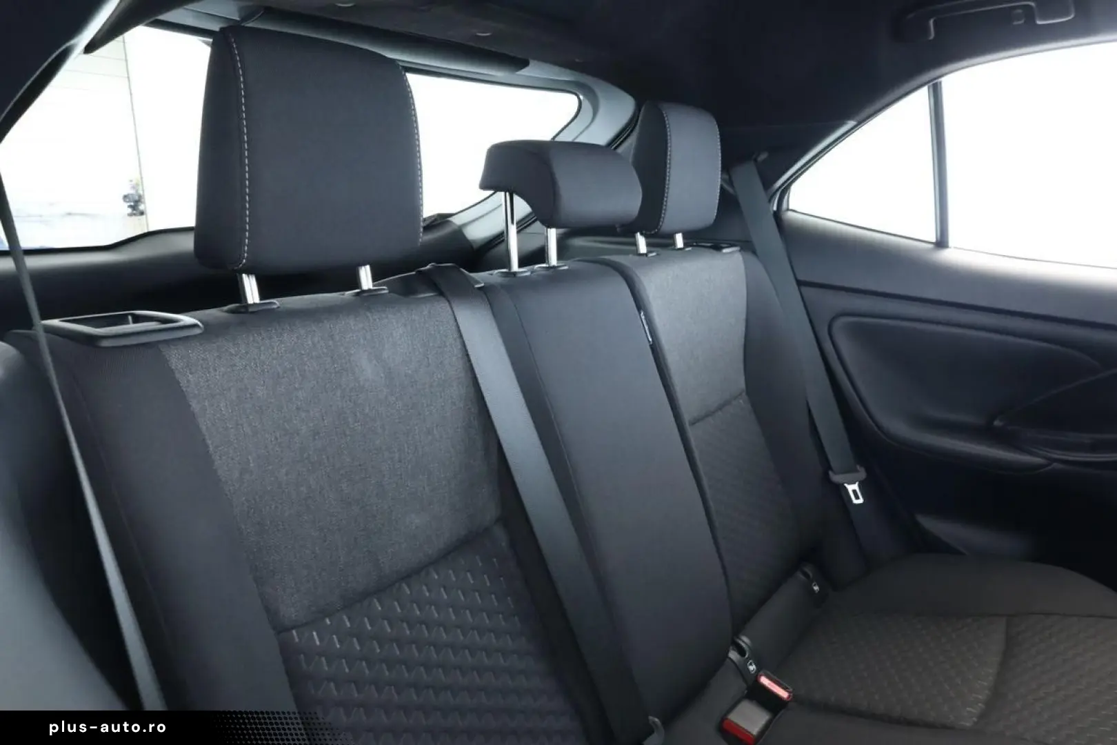 TOYOTA Yaris Cross Hybrid Teamplayer LED Nav SitzHZ Kam
