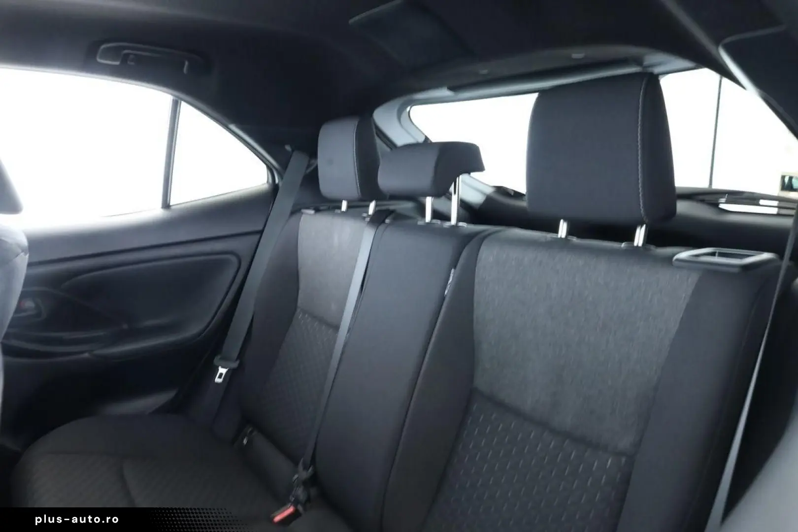 TOYOTA Yaris Cross Hybrid Teamplayer LED Nav SitzHZ Kam