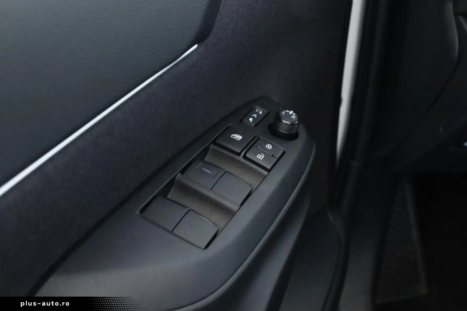 TOYOTA Yaris Cross Hybrid Teamplayer LED Nav SitzHZ Kam