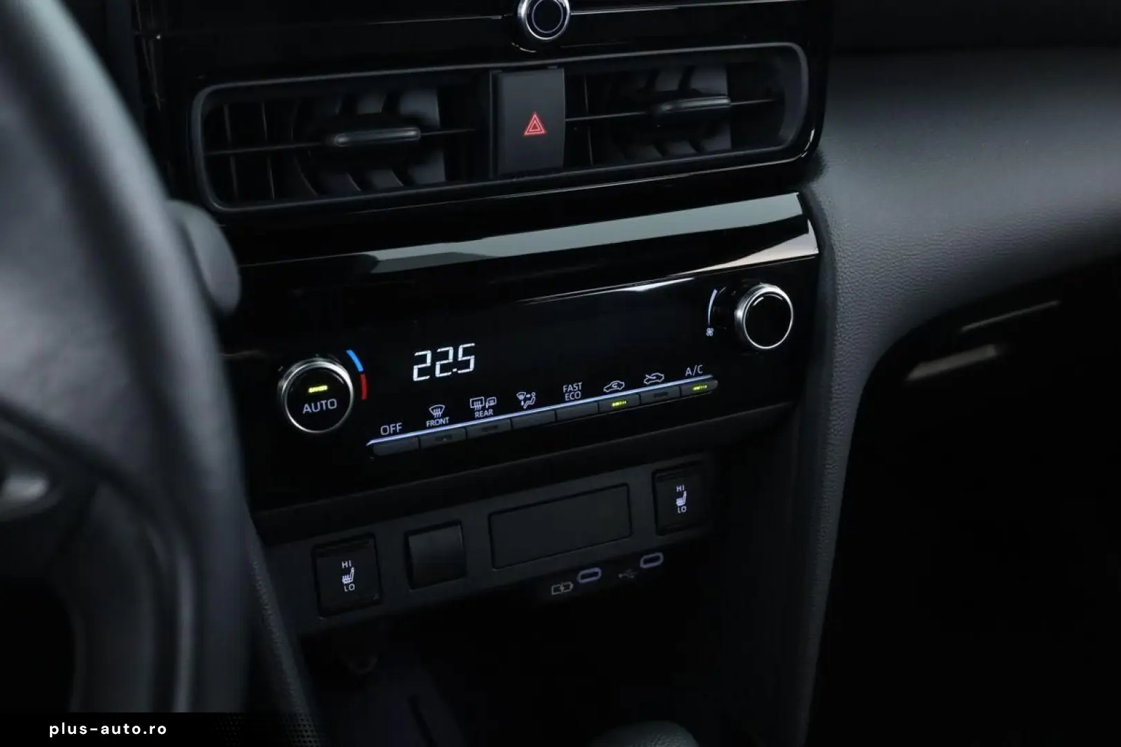 TOYOTA Yaris Cross Hybrid Teamplayer LED Nav SitzHZ Kam