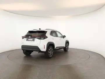 TOYOTA Yaris Cross Hybrid Teamplayer LED Nav SitzHZ Kam