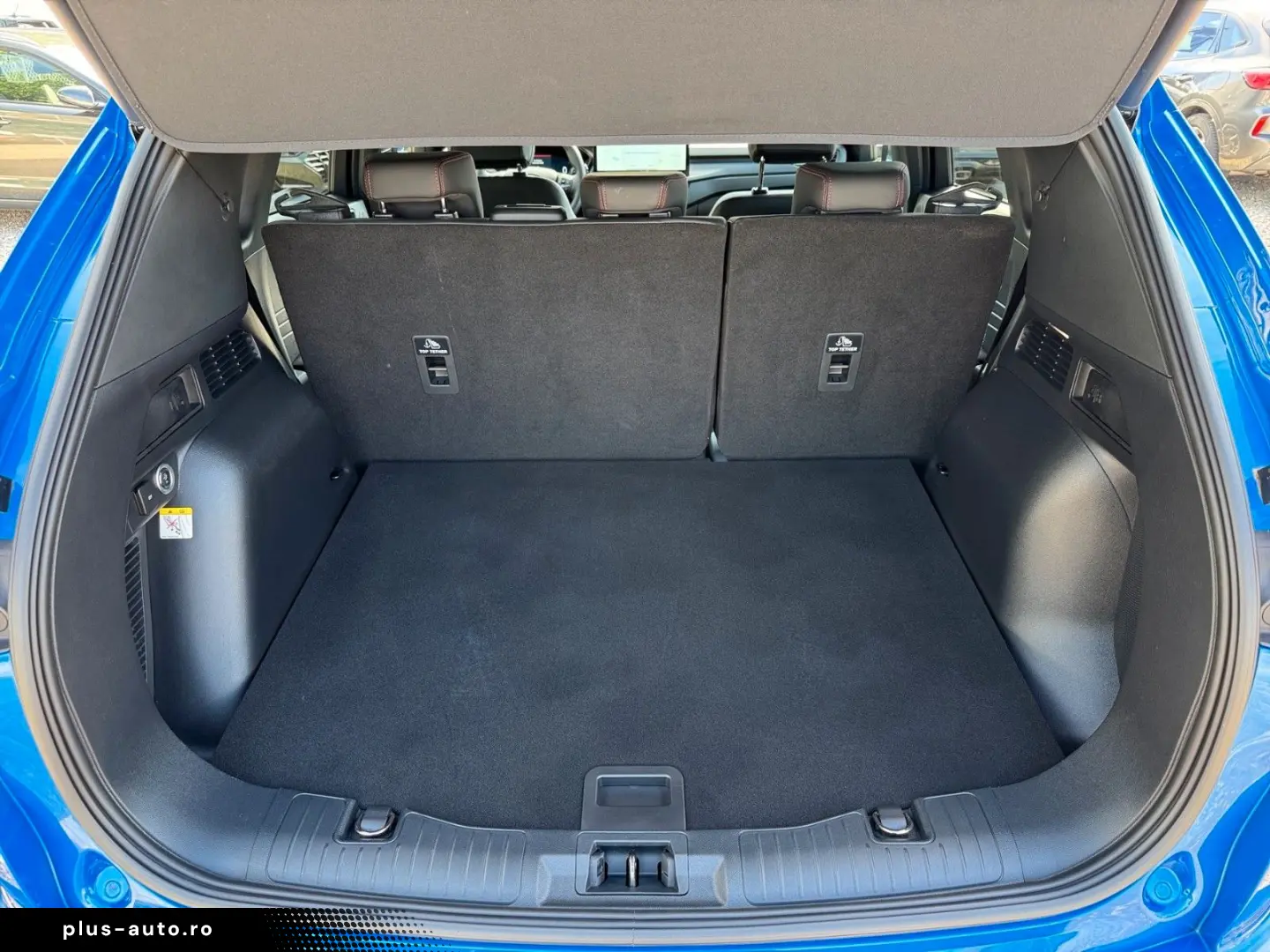 FORD Kuga 2.5 HYBRID ST-LineX 180  AHK 19  MatrixLED