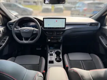 FORD Kuga 2.5 HYBRID ST-LineX 180  AHK 19  MatrixLED