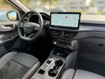 FORD Kuga 2.5 HYBRID ST-LineX 180  AHK 19  MatrixLED