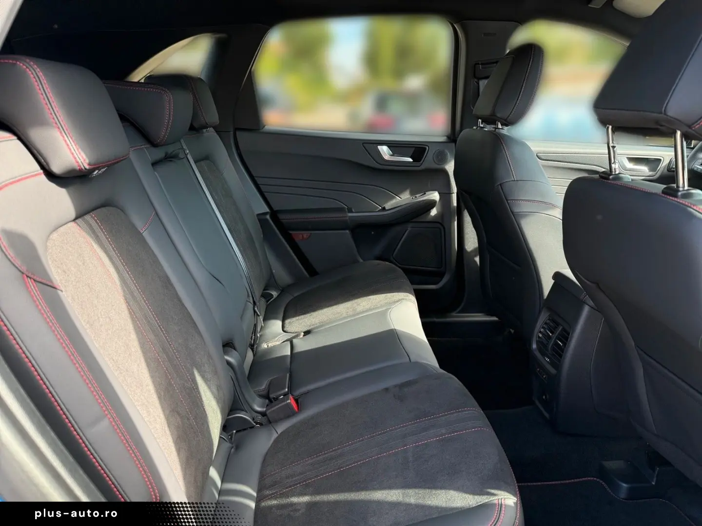 FORD Kuga 2.5 HYBRID ST-LineX 180  AHK 19  MatrixLED