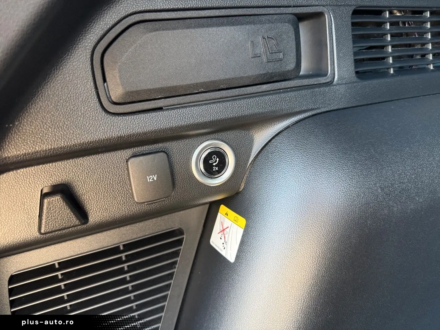 FORD Kuga 2.5 HYBRID ST-LineX 180  AHK 19  MatrixLED