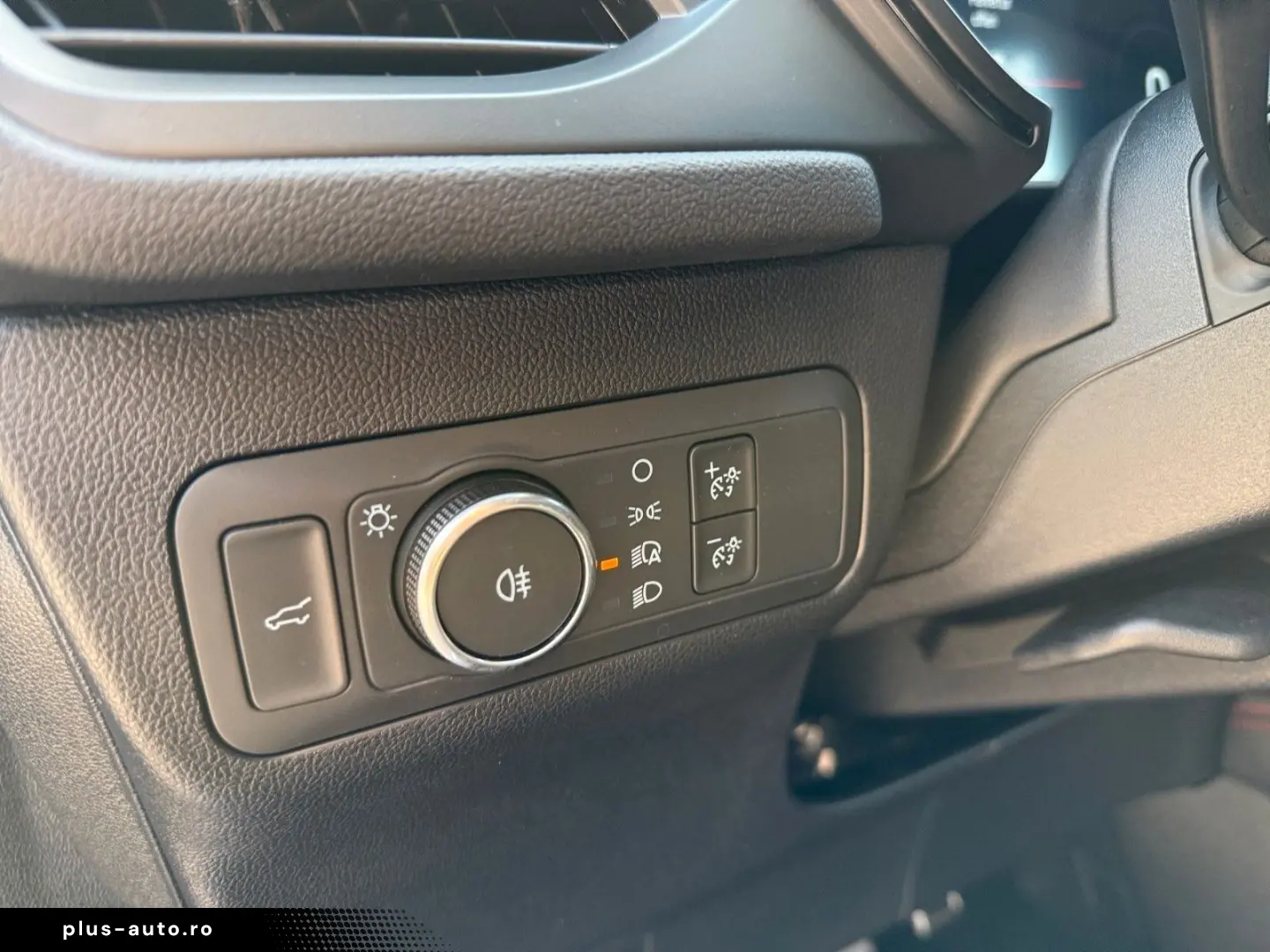FORD Kuga 2.5 HYBRID ST-LineX 180  AHK 19  MatrixLED