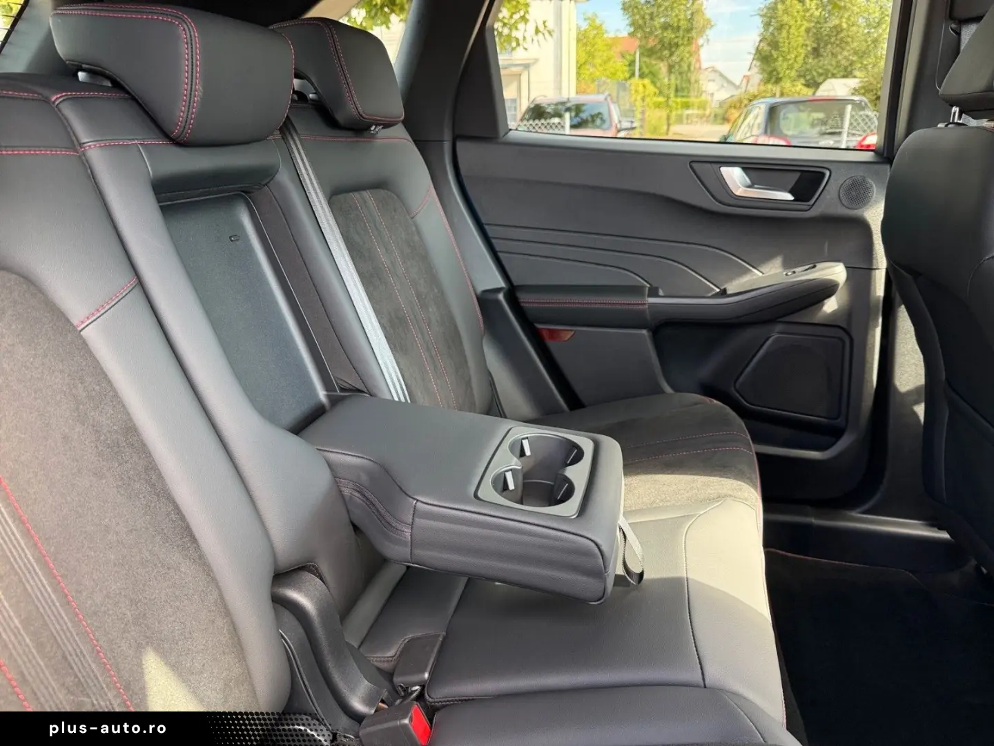 FORD Kuga 2.5 HYBRID ST-LineX 180  AHK 19  MatrixLED