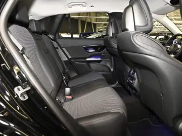 MERCEDES-BENZ GLC 300 e 4M Avantgarde Premium AHK LE…