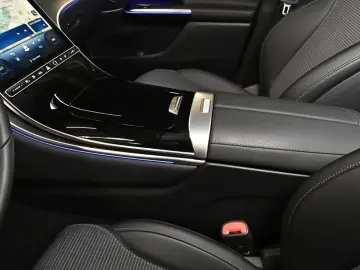 MERCEDES-BENZ GLC 300 e 4M Avantgarde Premium AHK LE…