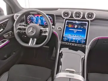MERCEDES-BENZ GLC 300 d Coupe 4M   AMG BURM NIGHT ME…
