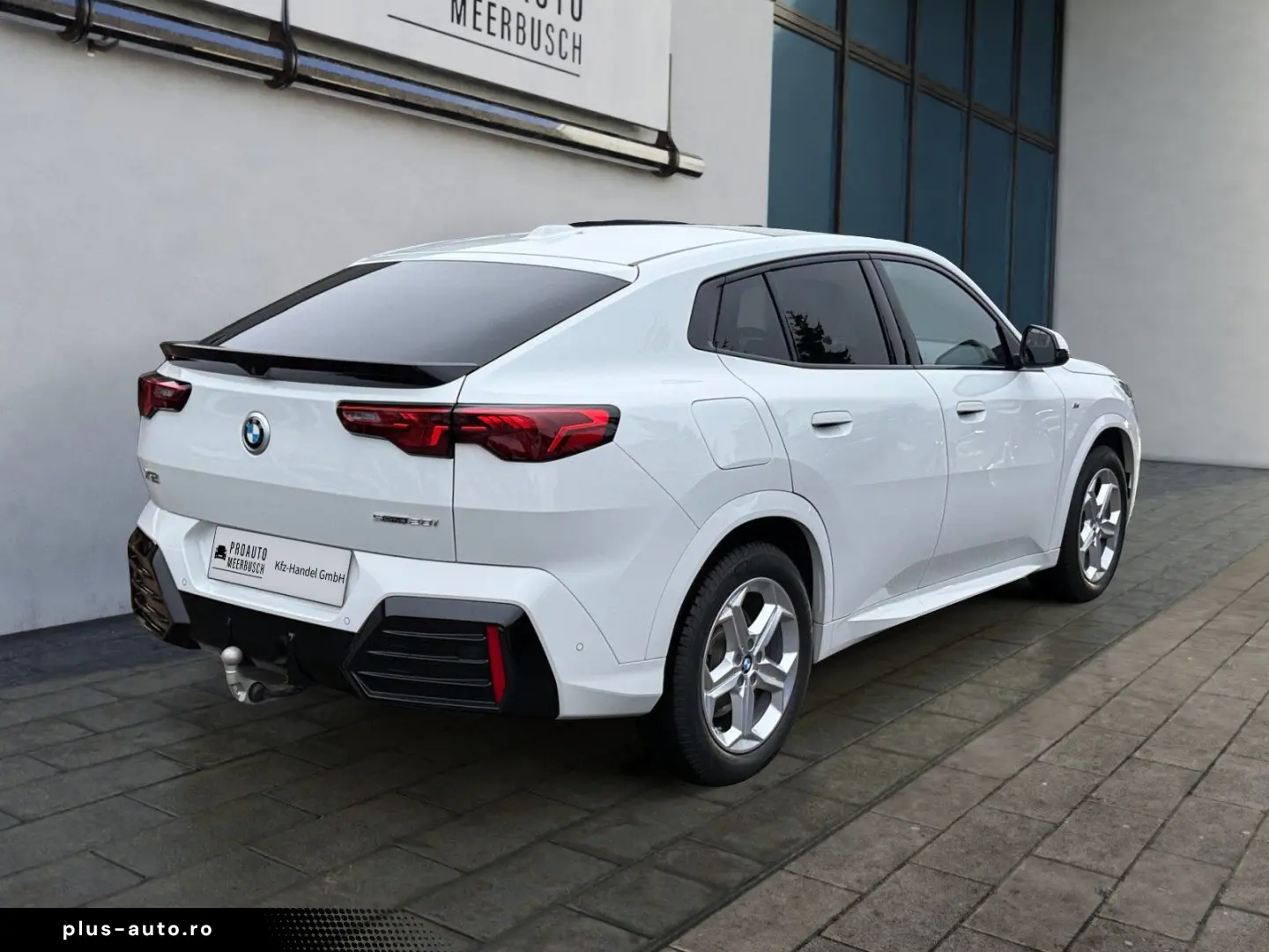 BMW X2 20i sDrive M Sport AHK MMRY PANO H&K PRKASSIS