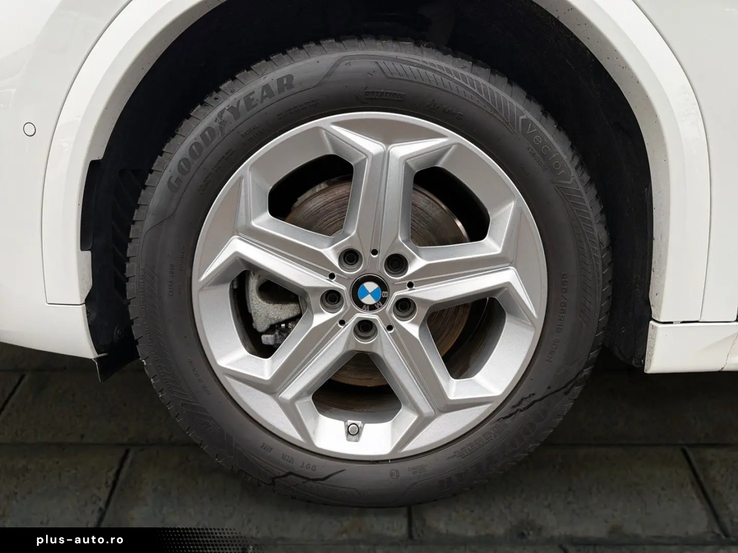 BMW X2 20i sDrive M Sport AHK MMRY PANO H&K PRKASSIS