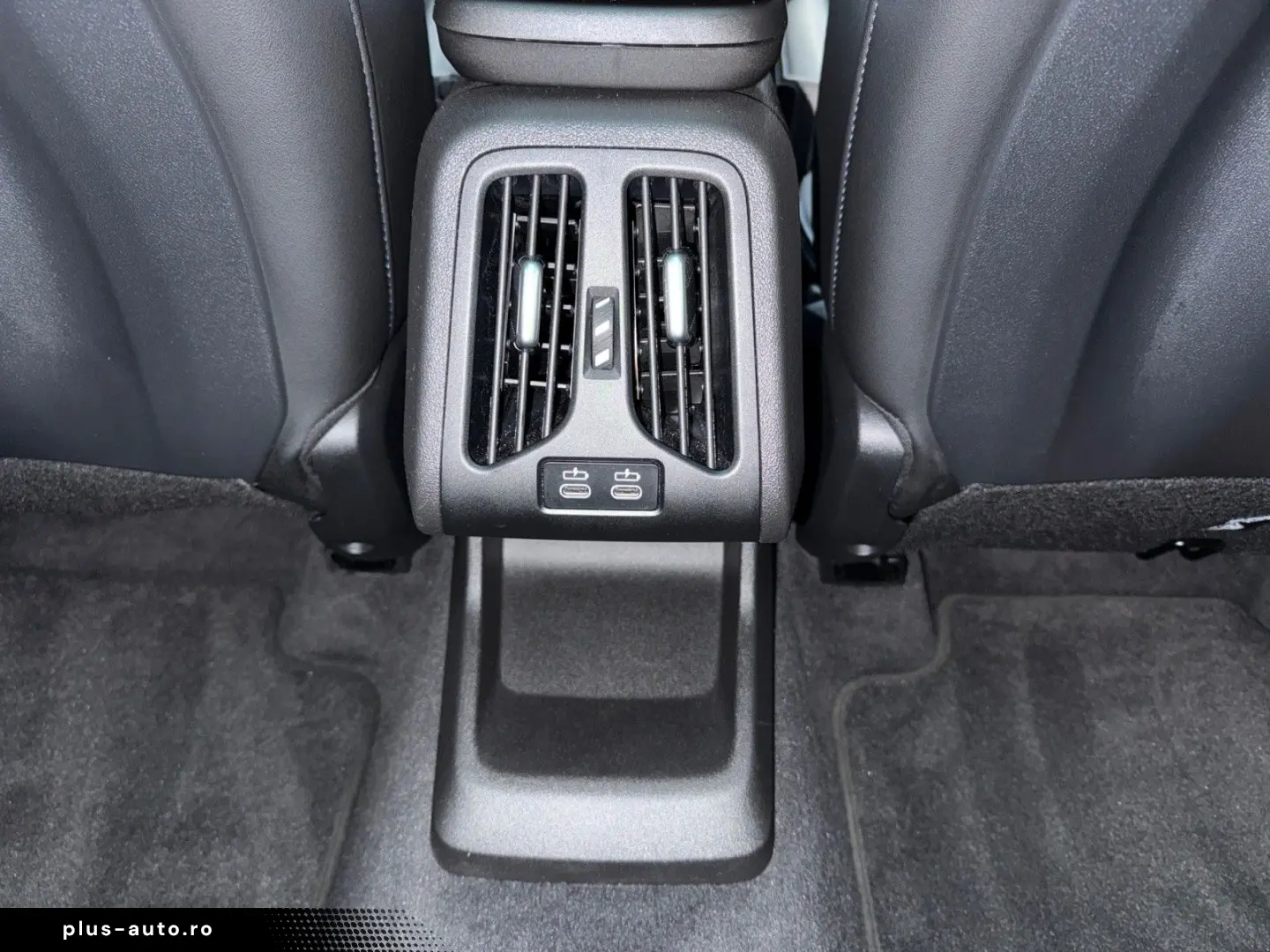BMW X2 20i sDrive M Sport AHK MMRY PANO H&K PRKASSIS