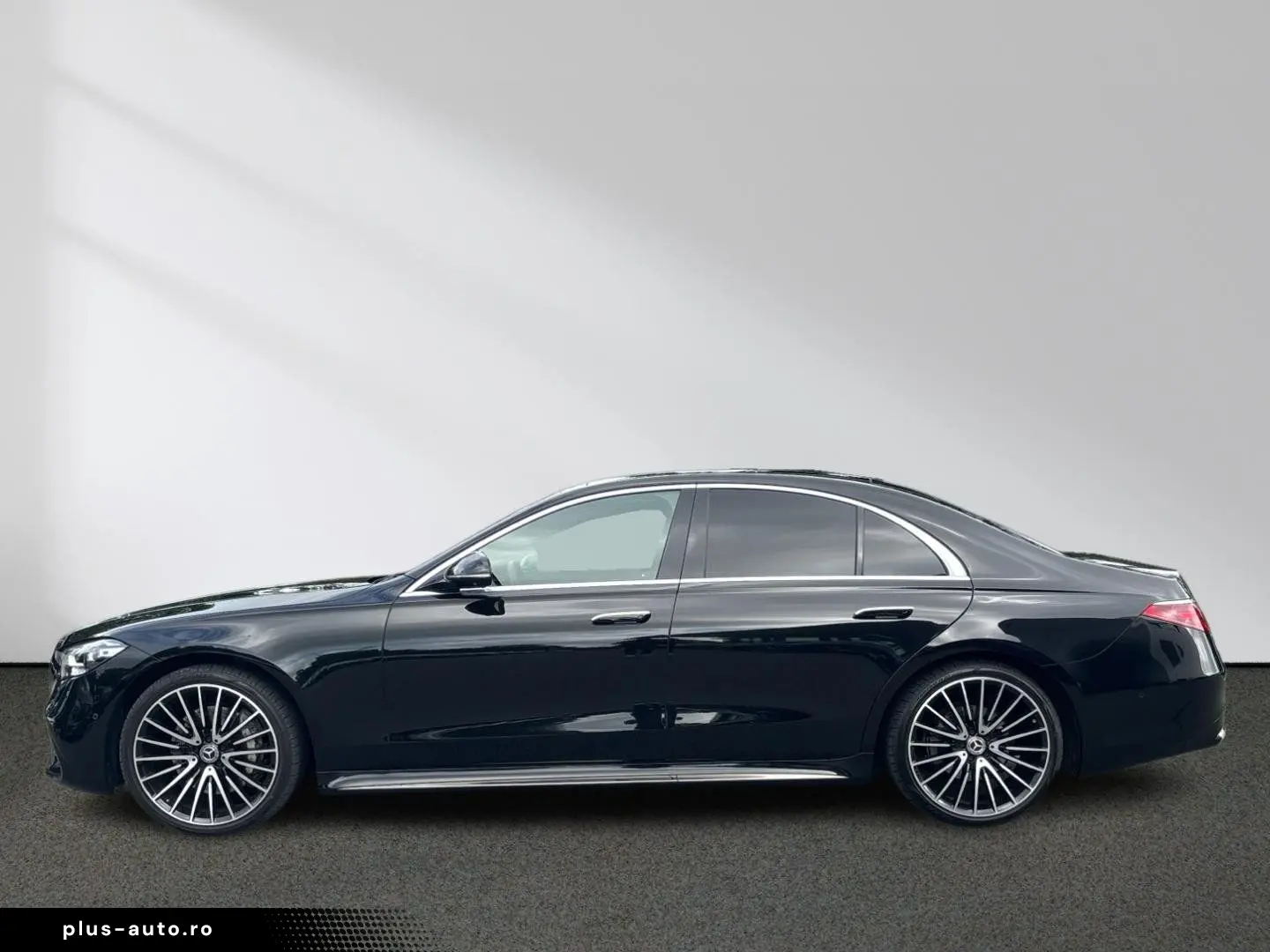 MERCEDES-BENZ S400d 4M AMG TV Burmester Massage Vnetil 360