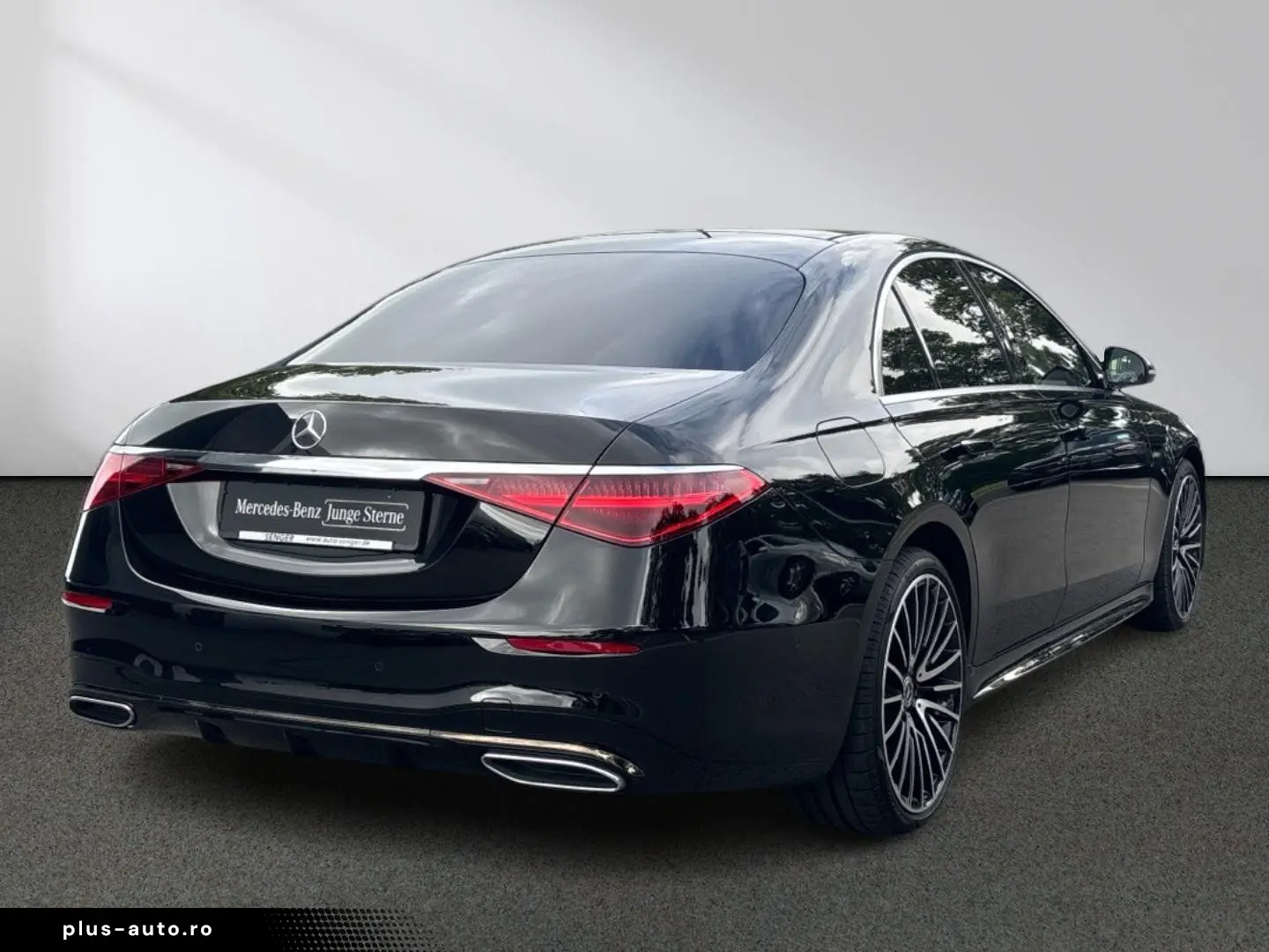 MERCEDES-BENZ S400d 4M AMG TV Burmester Massage Vnetil 360