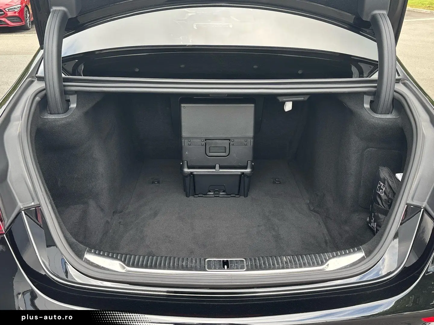MERCEDES-BENZ S400d 4M AMG TV Burmester Massage Vnetil 360