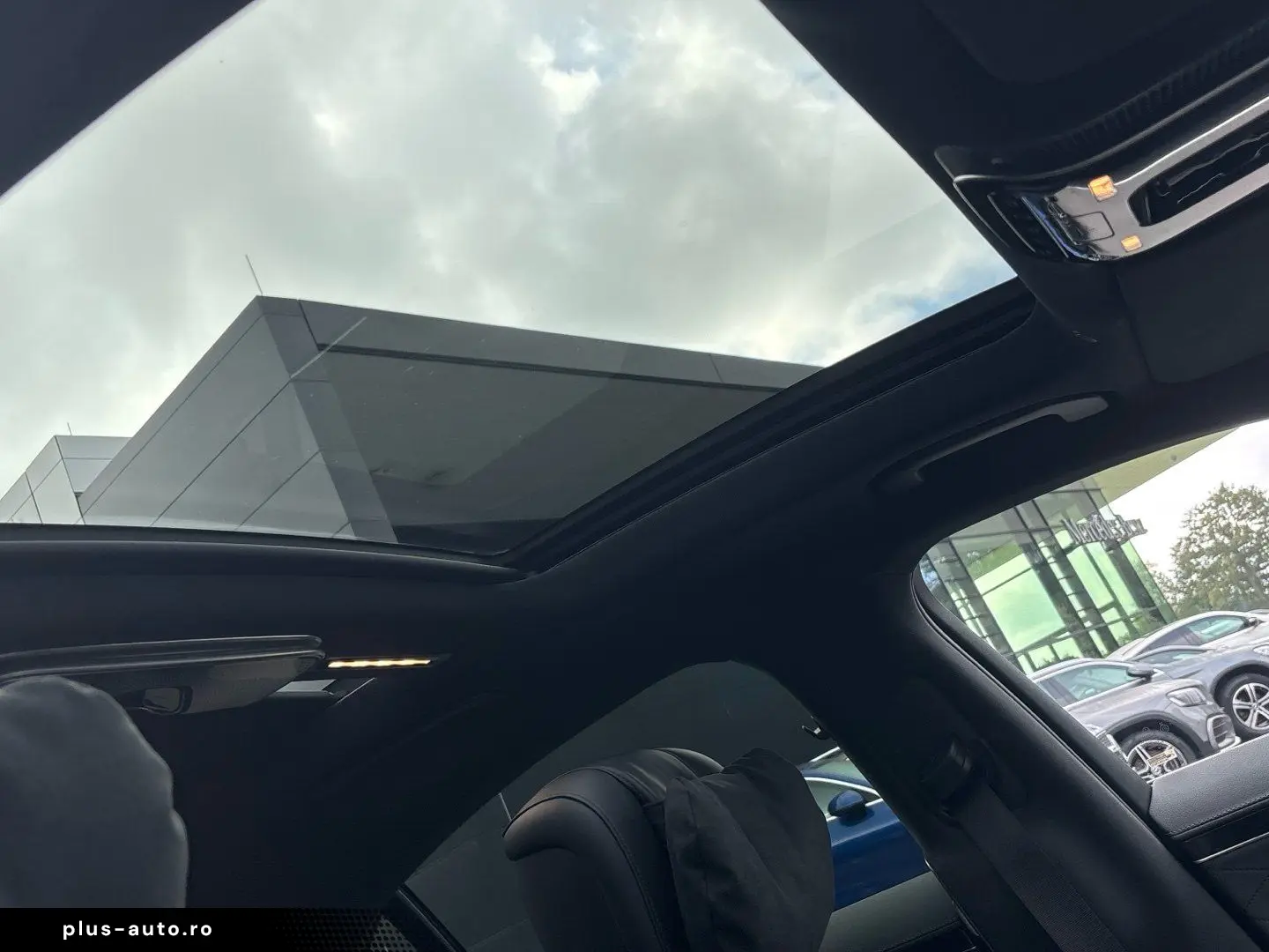MERCEDES-BENZ S400d 4M AMG TV Burmester Massage Vnetil 360