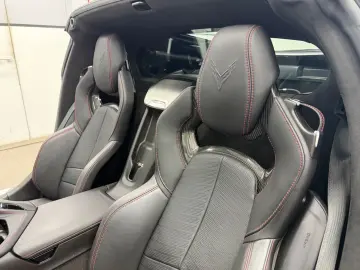 CORVETTE C8 6.2 V8 3LT Z51 Targa GT2 Seats HUD 360 Klappe