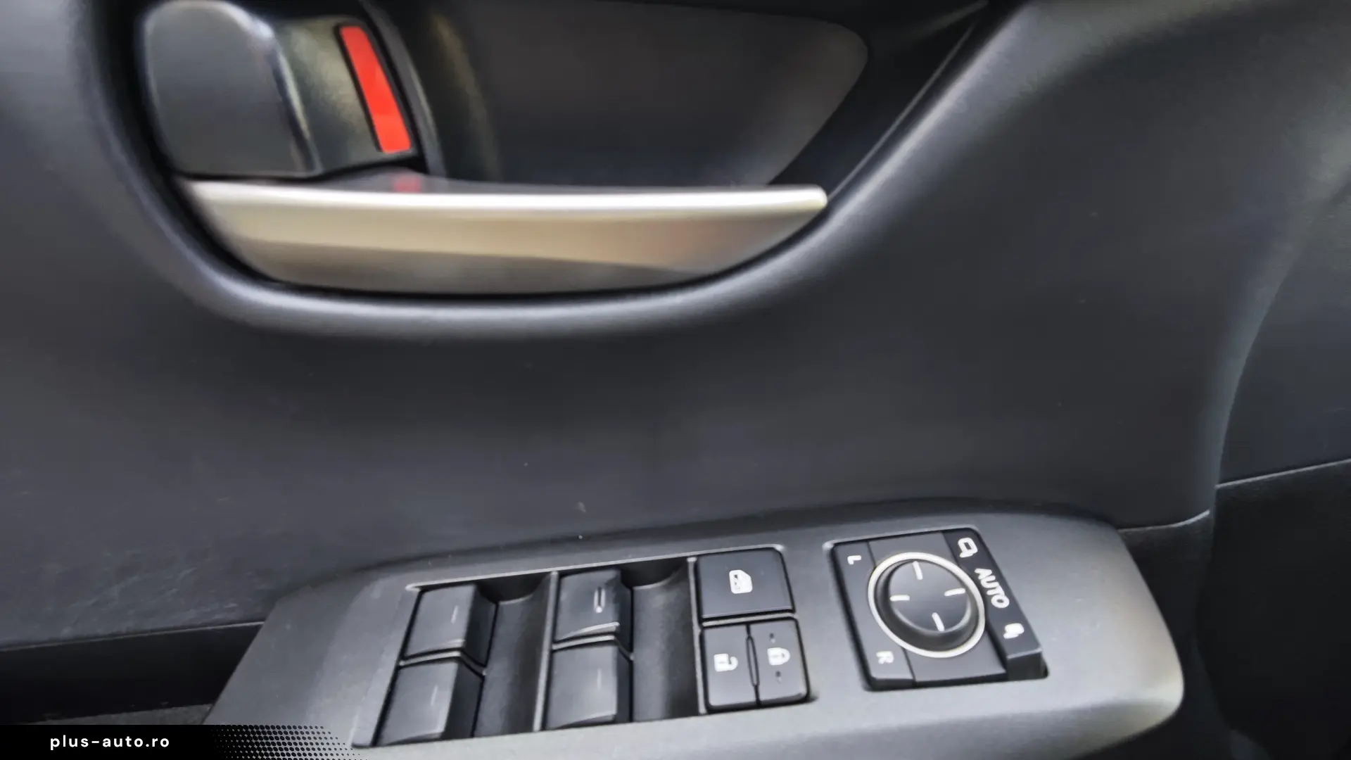 Lexus NX 300h Hybrid e-Four e-CVT
