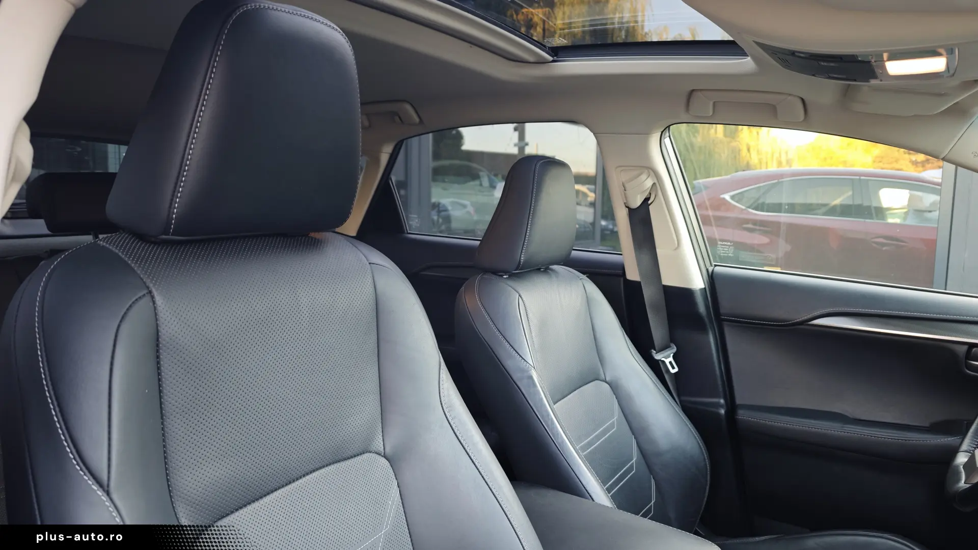 Lexus NX 300h Hybrid e-Four e-CVT