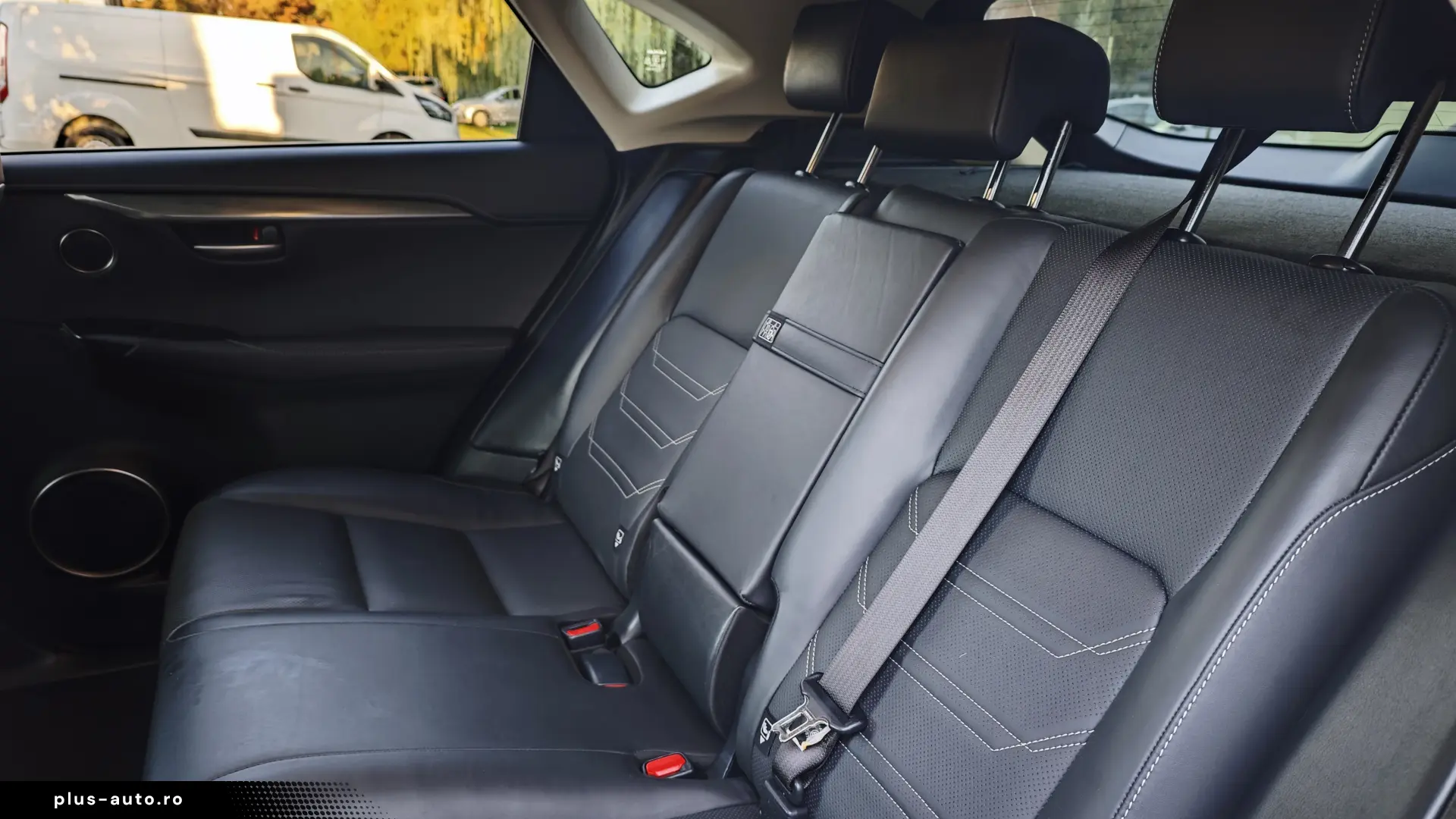 Lexus NX 300h Hybrid e-Four e-CVT