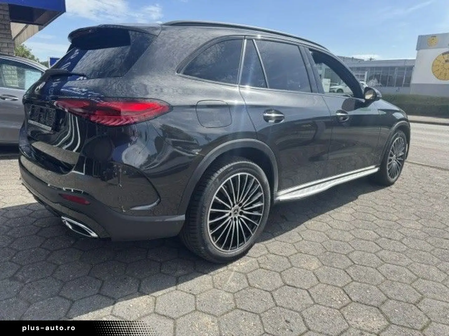 MERCEDES-BENZ GLC 220 d 4 M AMG 20Zoll Night Distron&hellip;