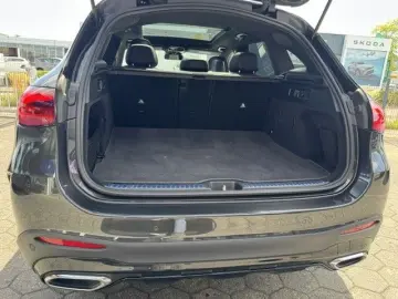 MERCEDES-BENZ GLC 220 d 4 M AMG 20Zoll Night Distron…