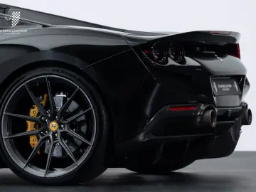 FERRARI F8 Spider NOVITEC Passenger Lift PPF Garantie