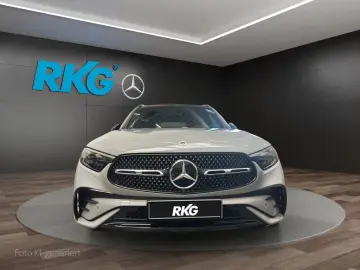 MERCEDES-BENZ GLC 300 d 4M AMG NIGHT PANORAMA MEMORY AHK 360