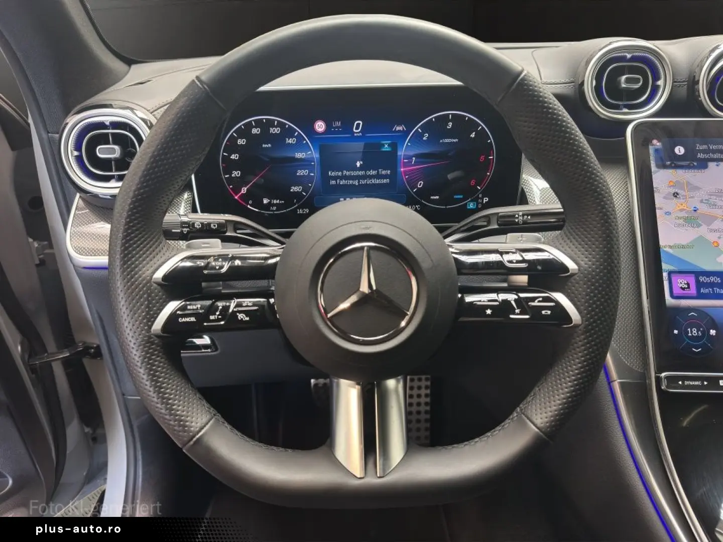MERCEDES-BENZ GLC 300 d 4M AMG NIGHT PANORAMA MEMORY AHK 360