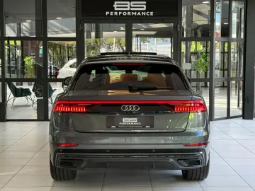 AUDI Q8 50 TDI  MATRIX ACC PANO HUD K-GO S-CLOSE 360
