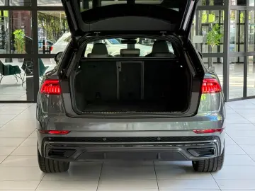 AUDI Q8 50 TDI  MATRIX ACC PANO HUD K-GO S-CLOSE 360
