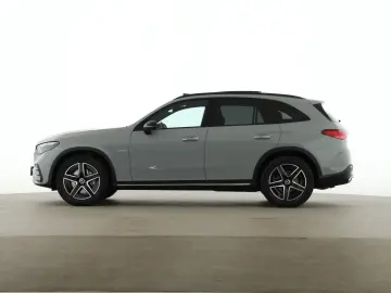 MERCEDES-BENZ GLC 300 d 4M AMG Premium  HUD AHK Airm…