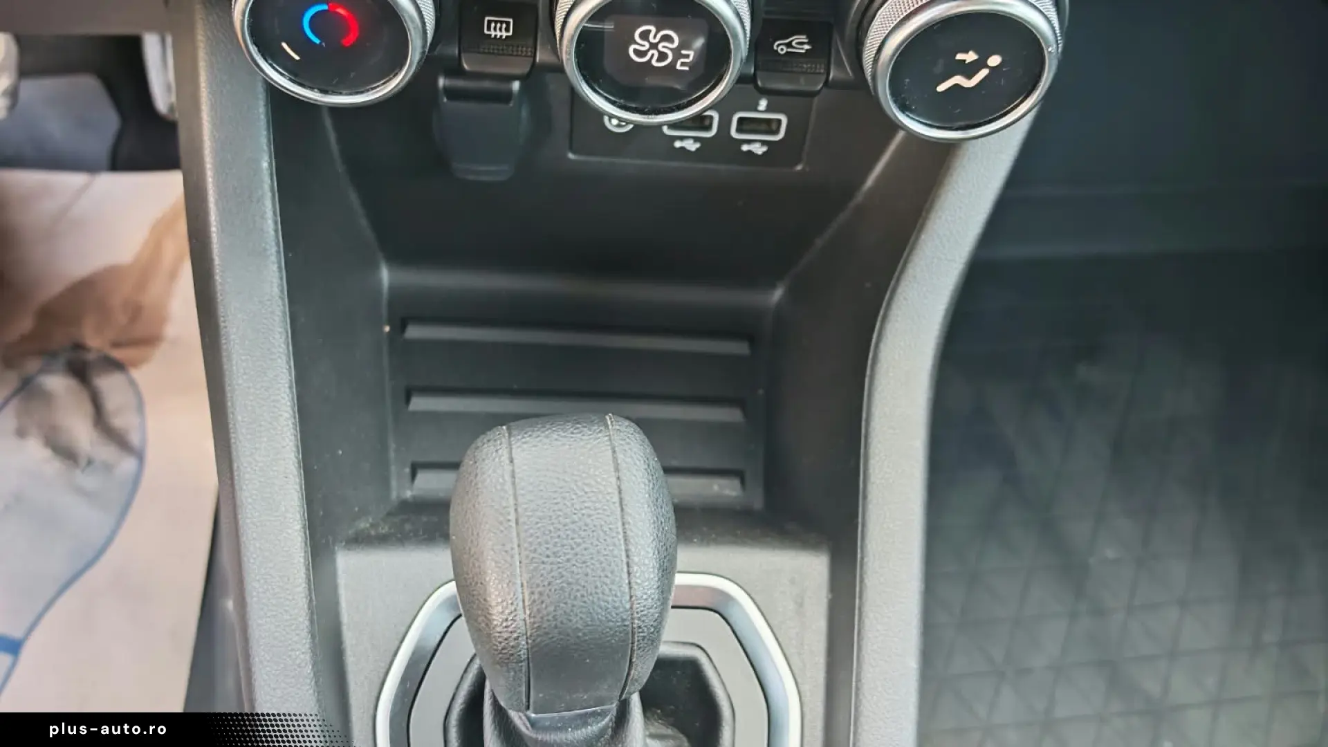 Renault Clio V full hybrid 145 Techno