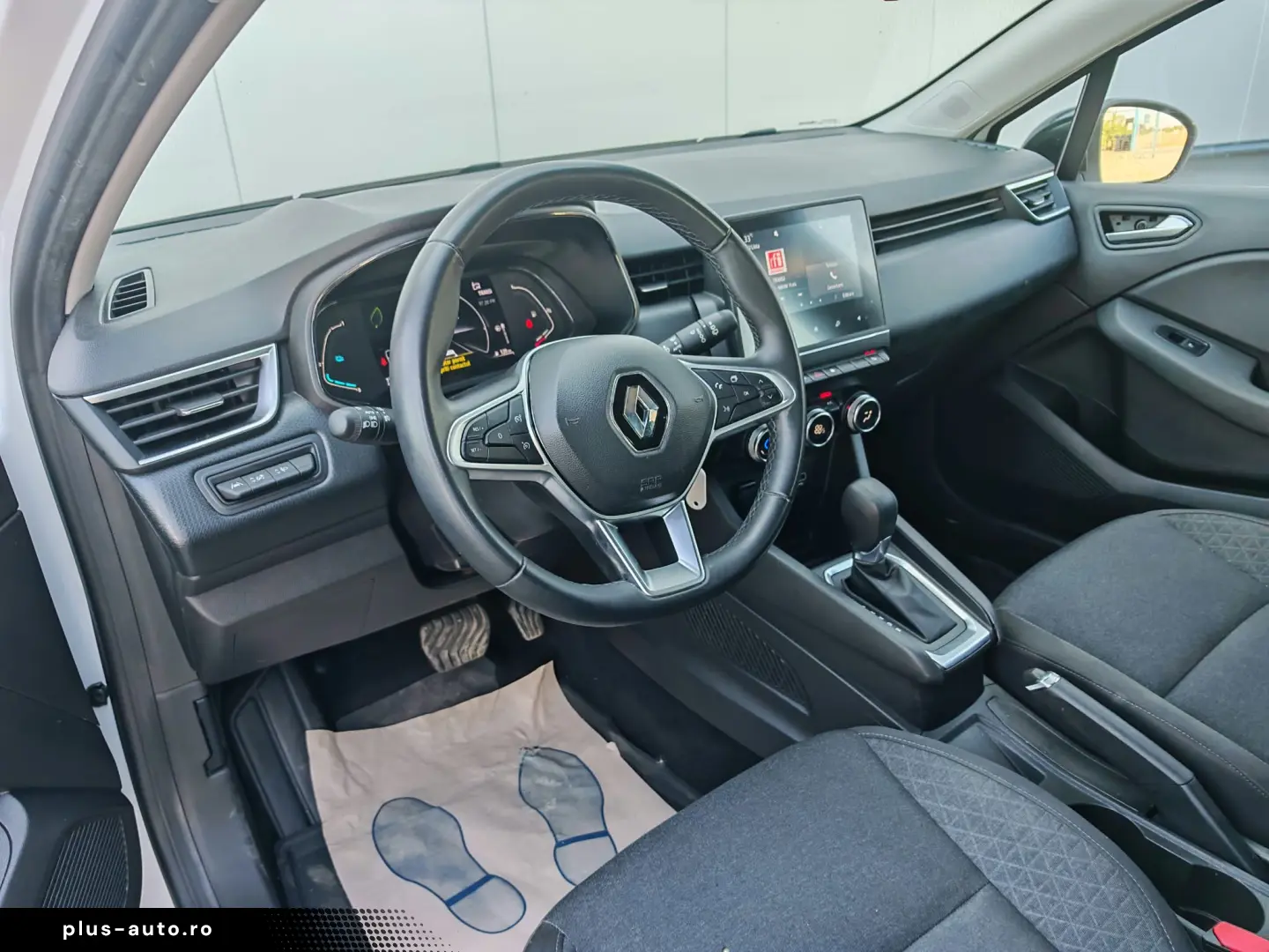 Renault Clio V full hybrid 145 Techno
