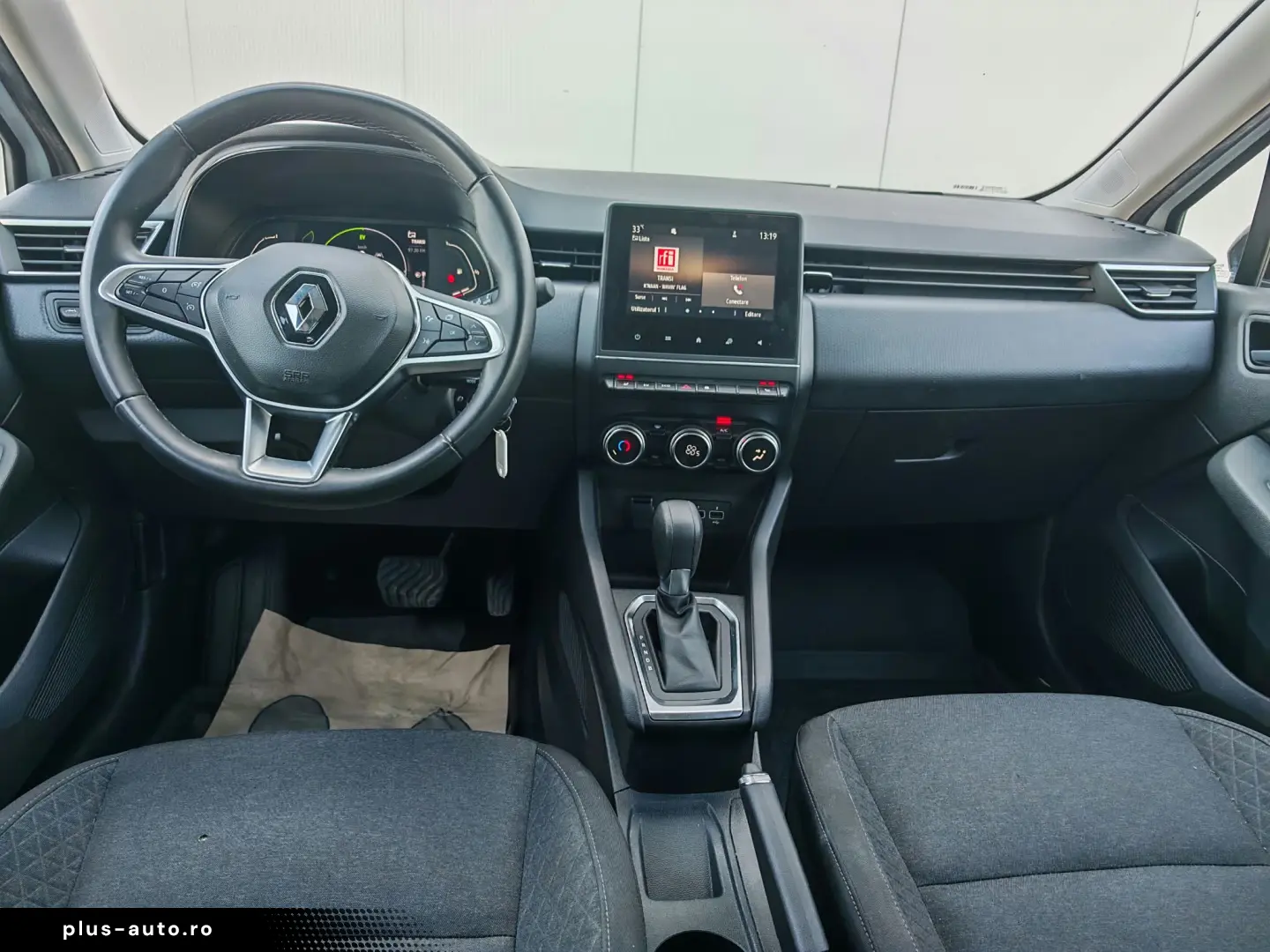 Renault Clio V full hybrid 145 Techno
