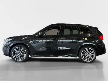 BMW X1 xDrive23d Aut. M Sport AHK ACC Inno H K Alarm